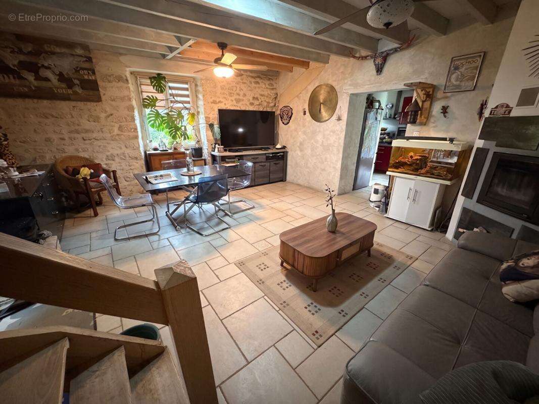 Maison à SAUVETERRE