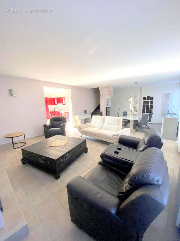 Maison à VILLERS-BRETONNEUX