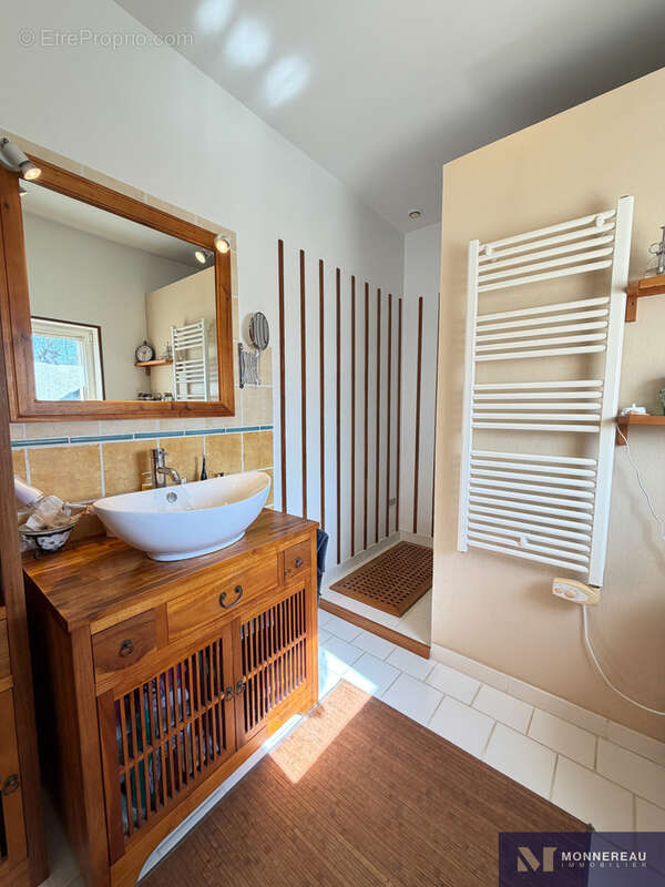 Maison à CHATEAUNEUF-SUR-CHARENTE