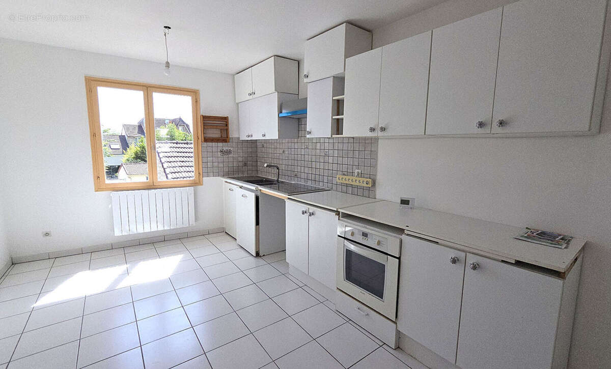 Appartement à HOUILLES