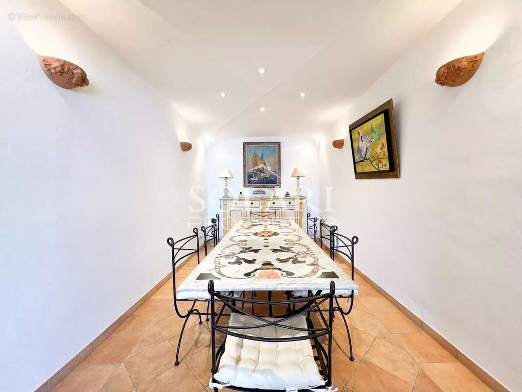 Maison à THEOULE-SUR-MER