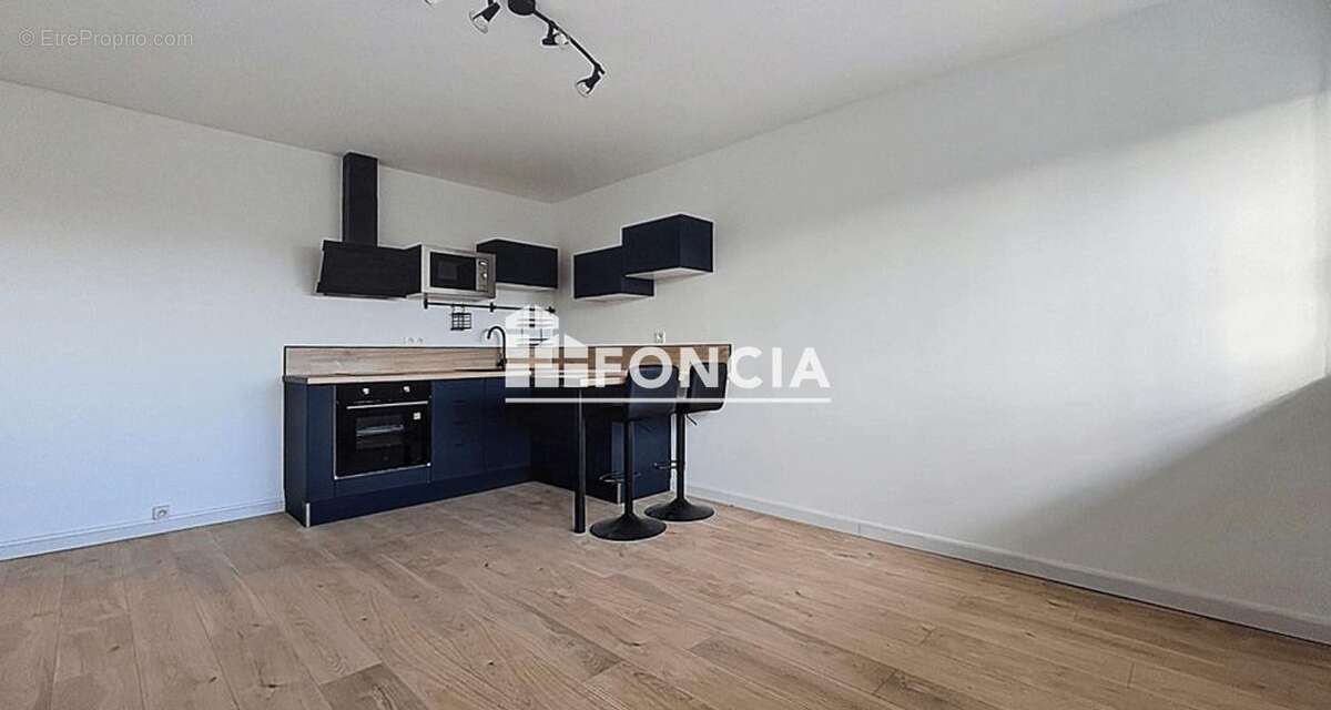 T3 entièrement rénové - photo 2