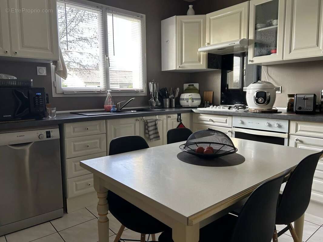 Maison à LA FORET-SUR-SEVRE