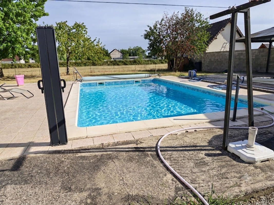 Maison 160 m² à Epervans  - photo 4
