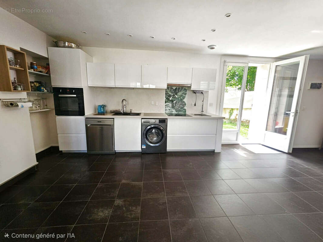 Maison à AIGREFEUILLE-D'AUNIS