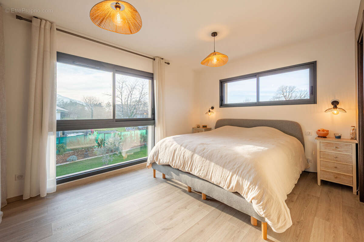 Maison à BRENTHONNE