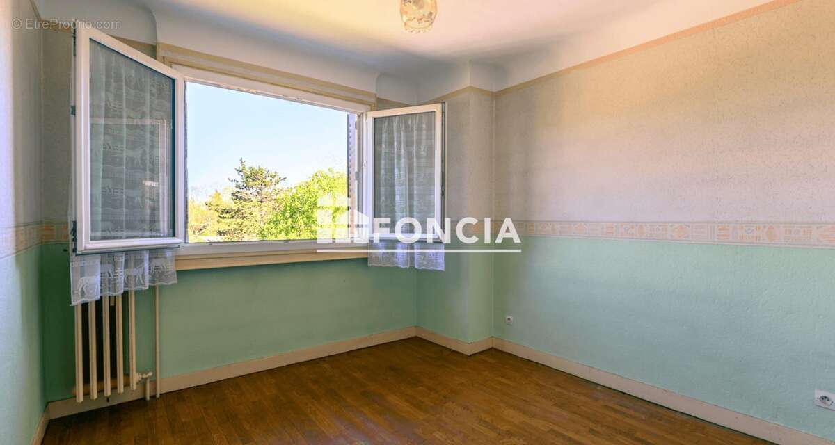 Maison à NEUILLY-SUR-MARNE