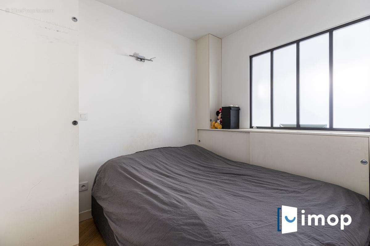 Appartement à PARIS-2E