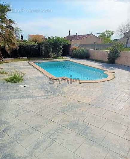 Maison à CLARENSAC