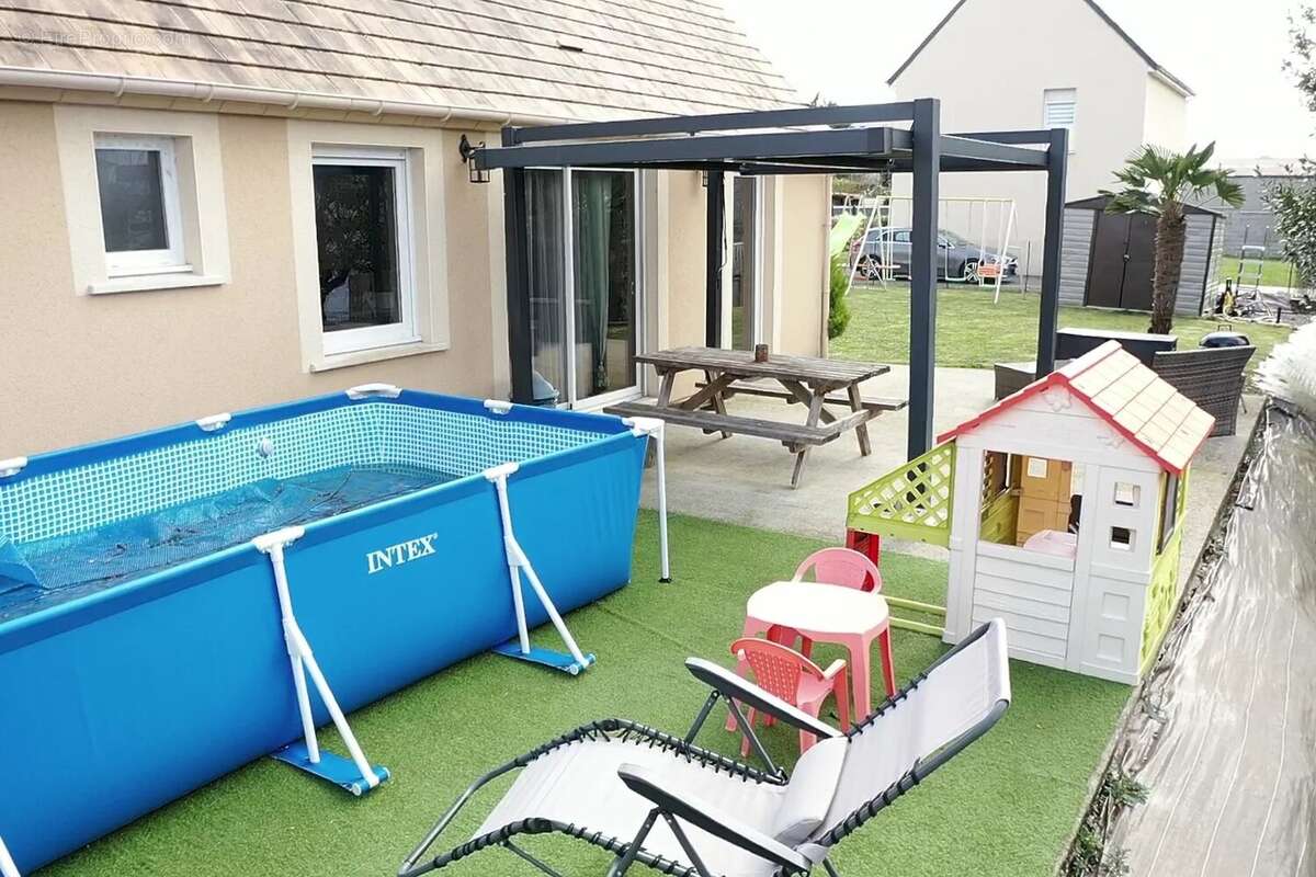 Maison à SAINT-PIERRE-SUR-DIVES