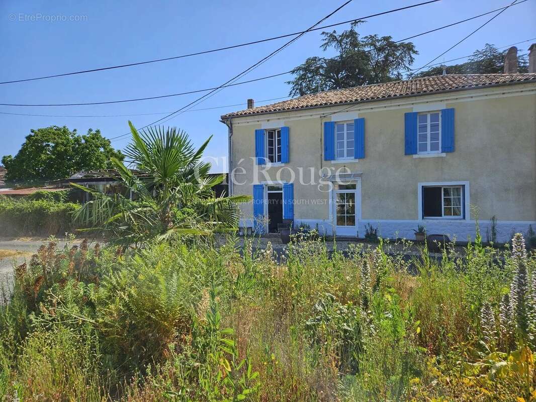 Élégante maison de maître avec vue sur la campagne à proximité de la Dordogne - photo 24