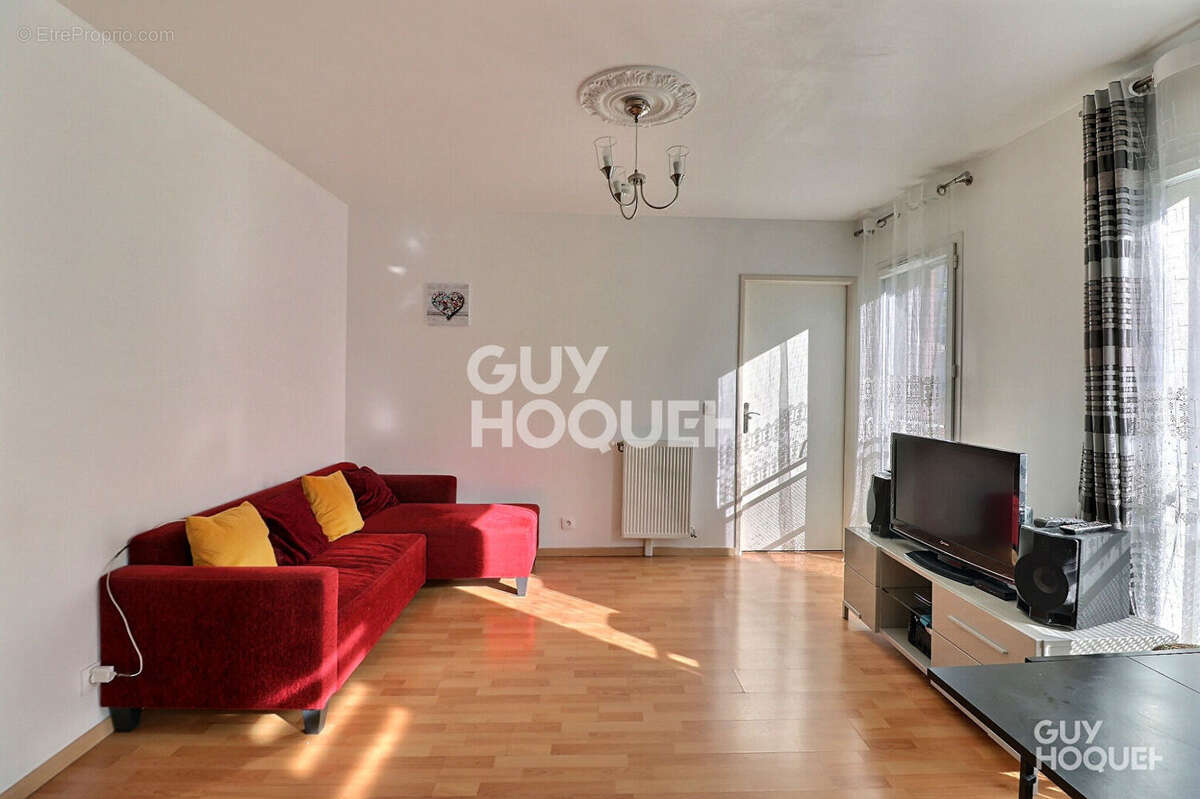 Appartement à AUBERVILLIERS