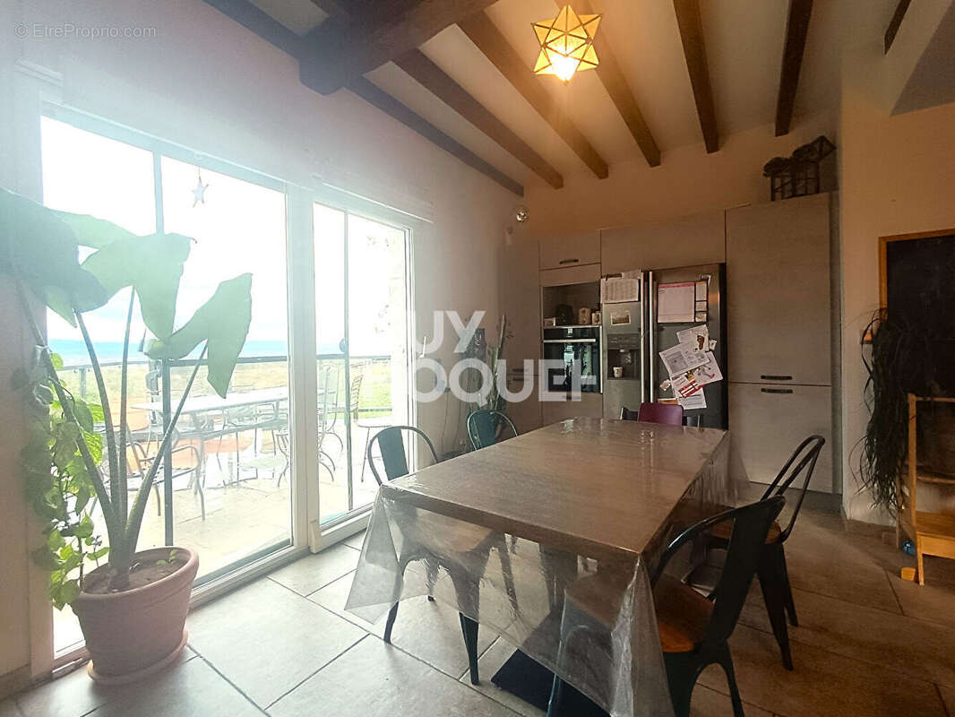 Maison à SALT-EN-DONZY