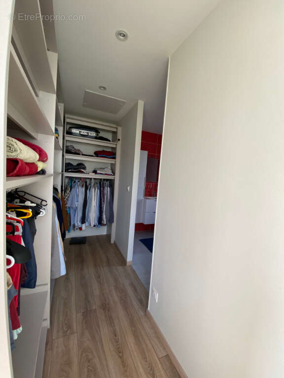Maison de plain pied-  chauray - 205m2 - photo 10