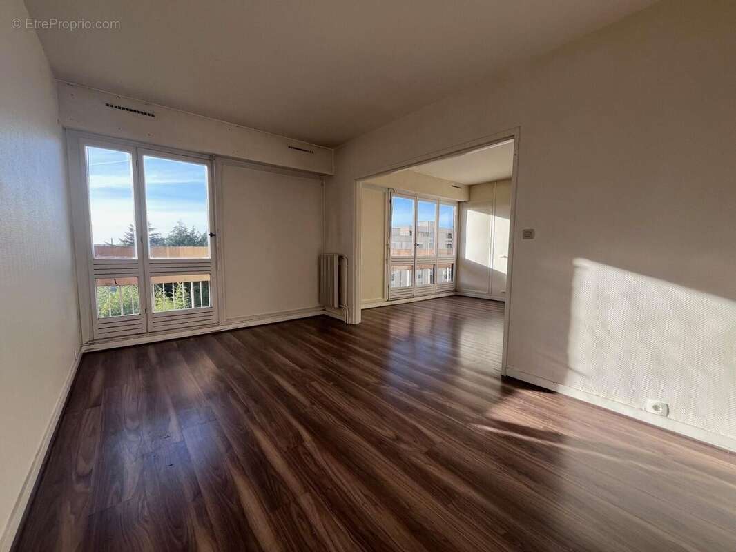 Photo 2 - Appartement à ANGOULEME