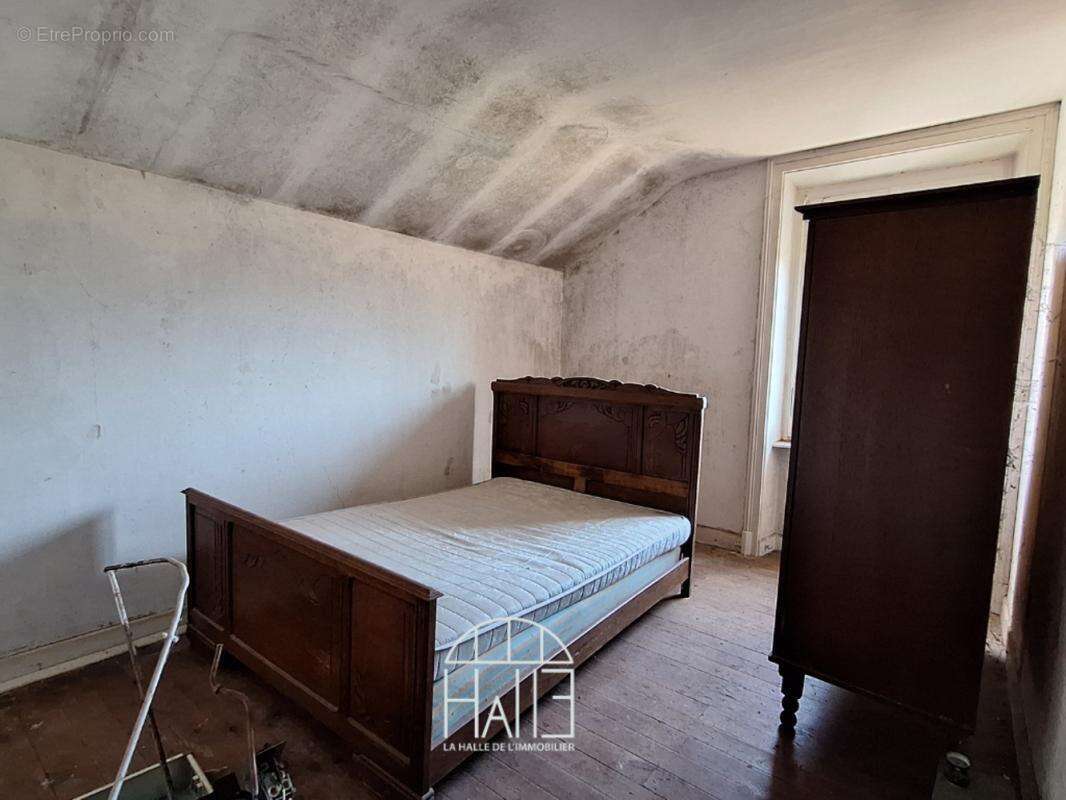 Maison à ORADOUR-SUR-GLANE