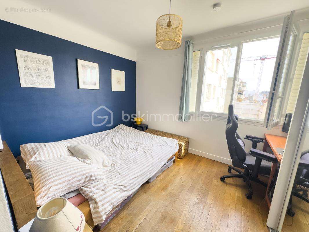 Appartement à CHARENTON-LE-PONT