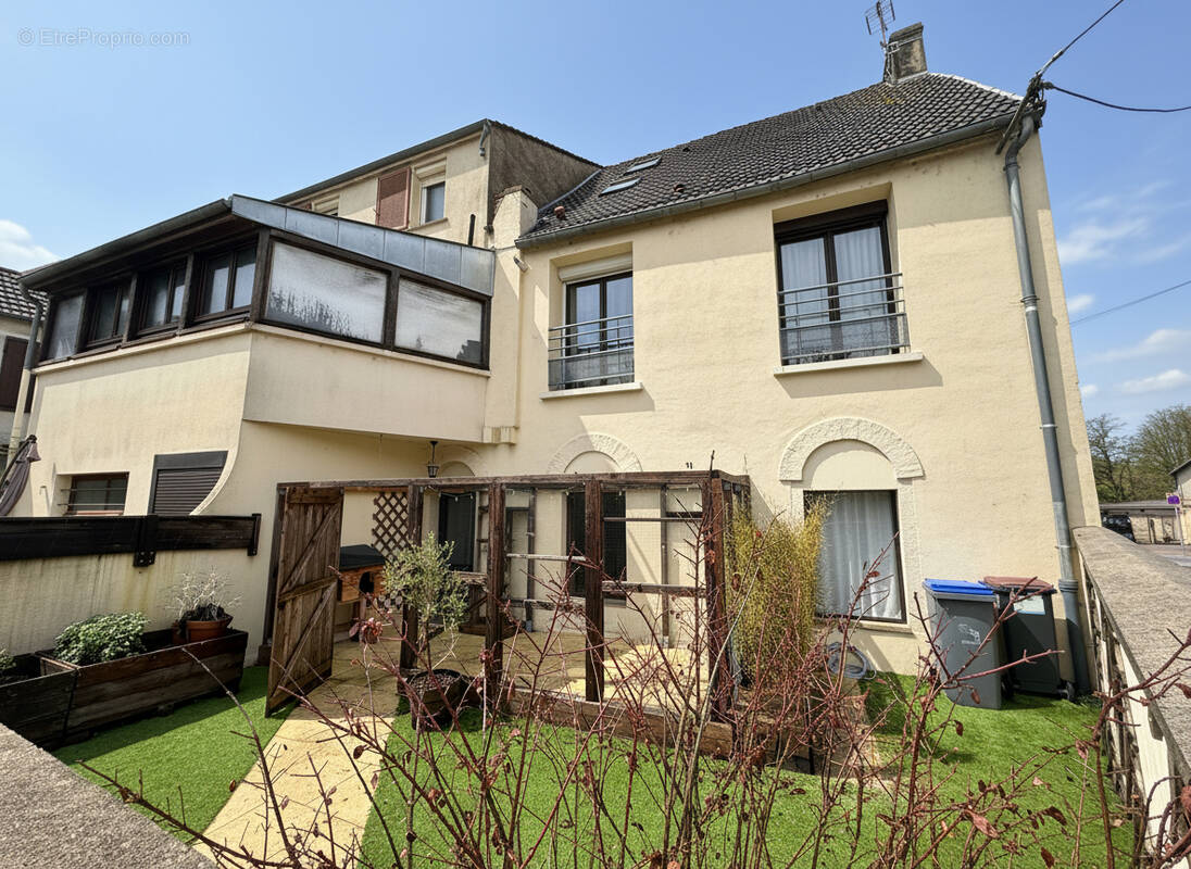 Appartement à GENLIS