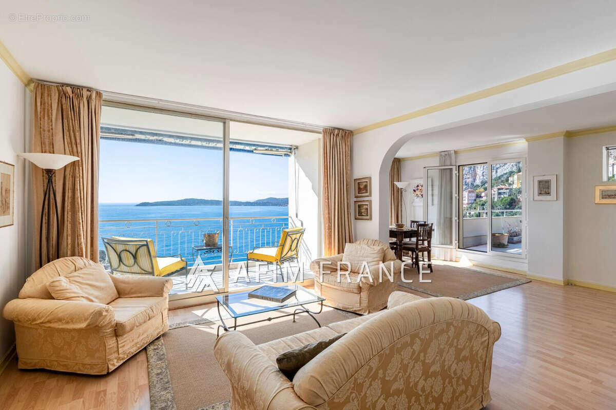 Appartement à CAP-D'AIL