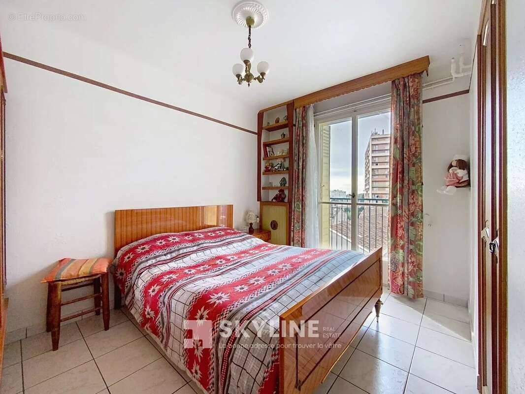 Appartement à MARSEILLE-15E
