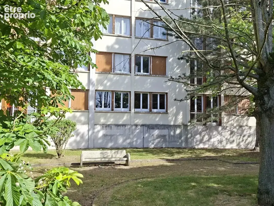 Apparetement en Rez-De-Chaussée - photo 2
