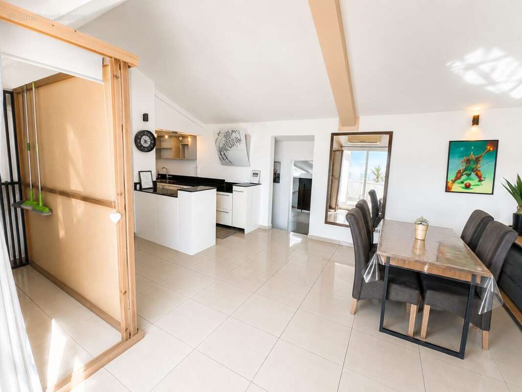 Appartement à SAINT-DENIS