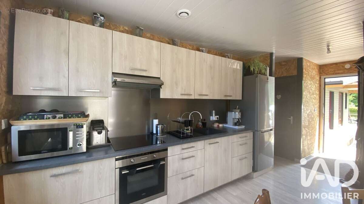Maison 35 m² à Longpre-Les-Corps-Saints  - photo 4