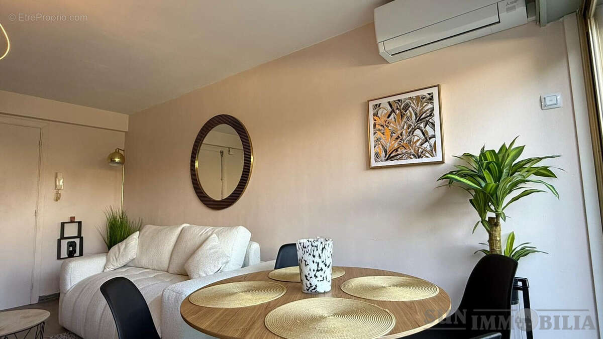 Appartement à CAGNES-SUR-MER