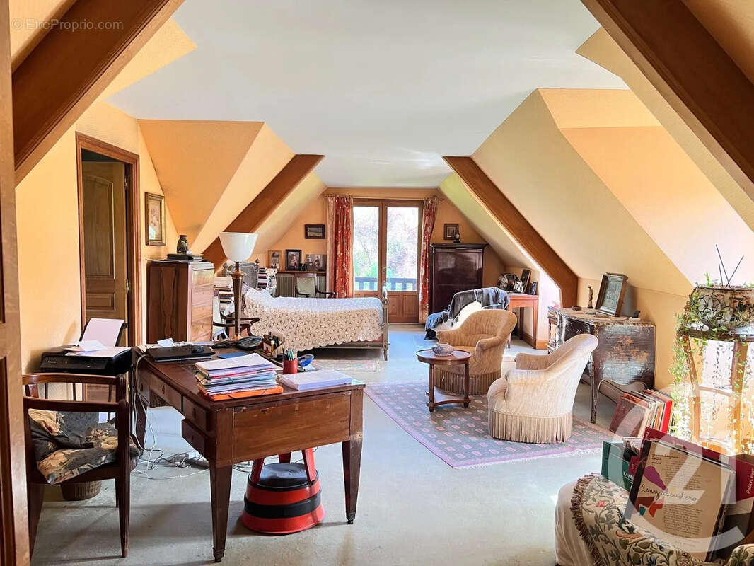 Maison à CROTH