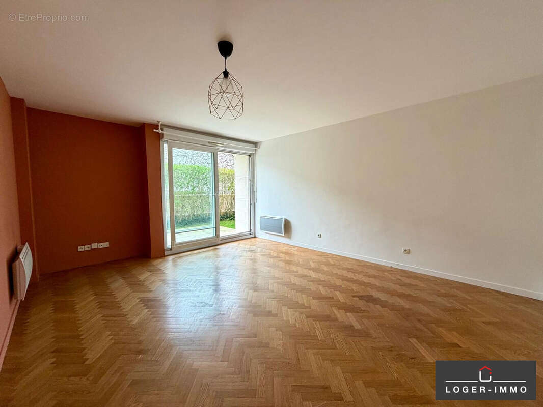Appartement à LE PERREUX-SUR-MARNE