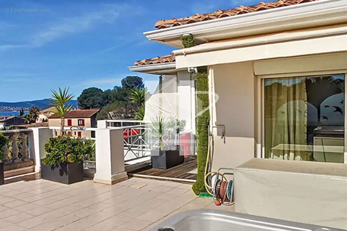 Appartement à SAINT-RAPHAEL