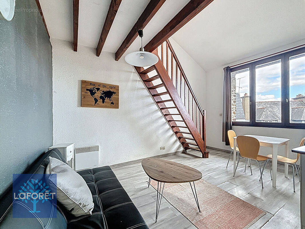 Appartement à FOUGERES