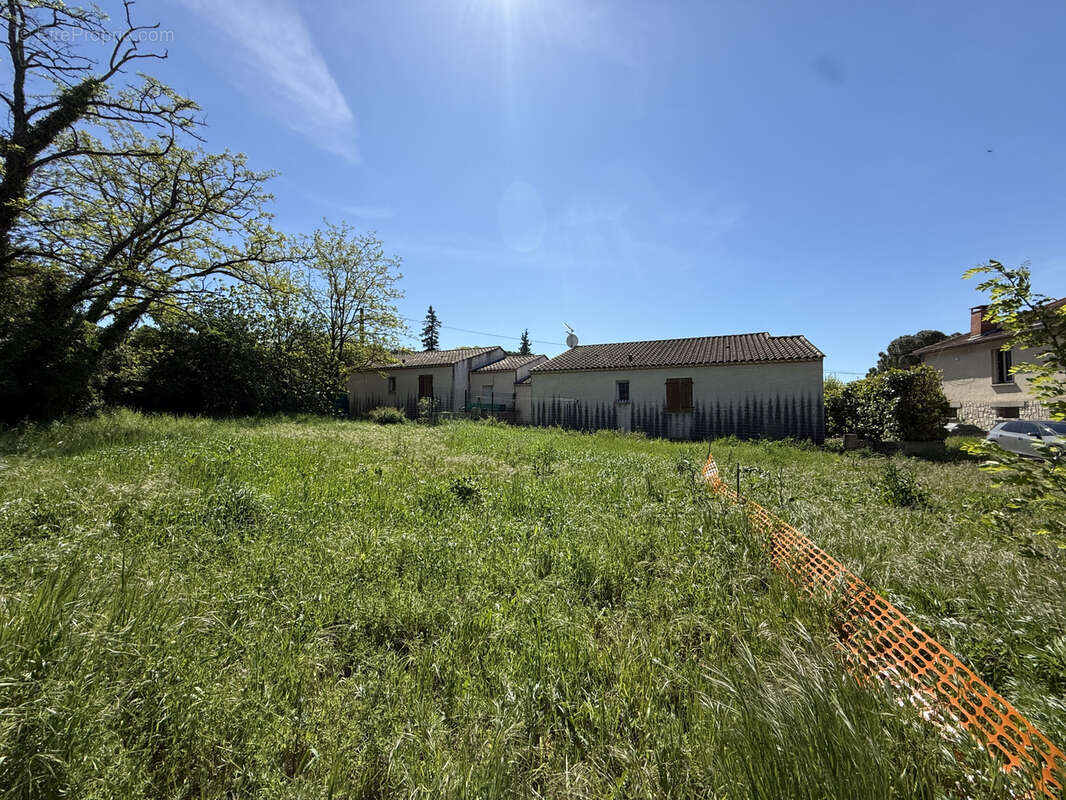 Terrain à SAINTE-ANASTASIE
