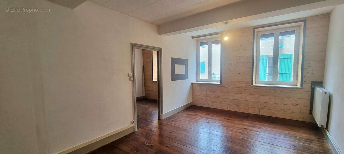 Maison à SAINT-JUST-LA-PENDUE