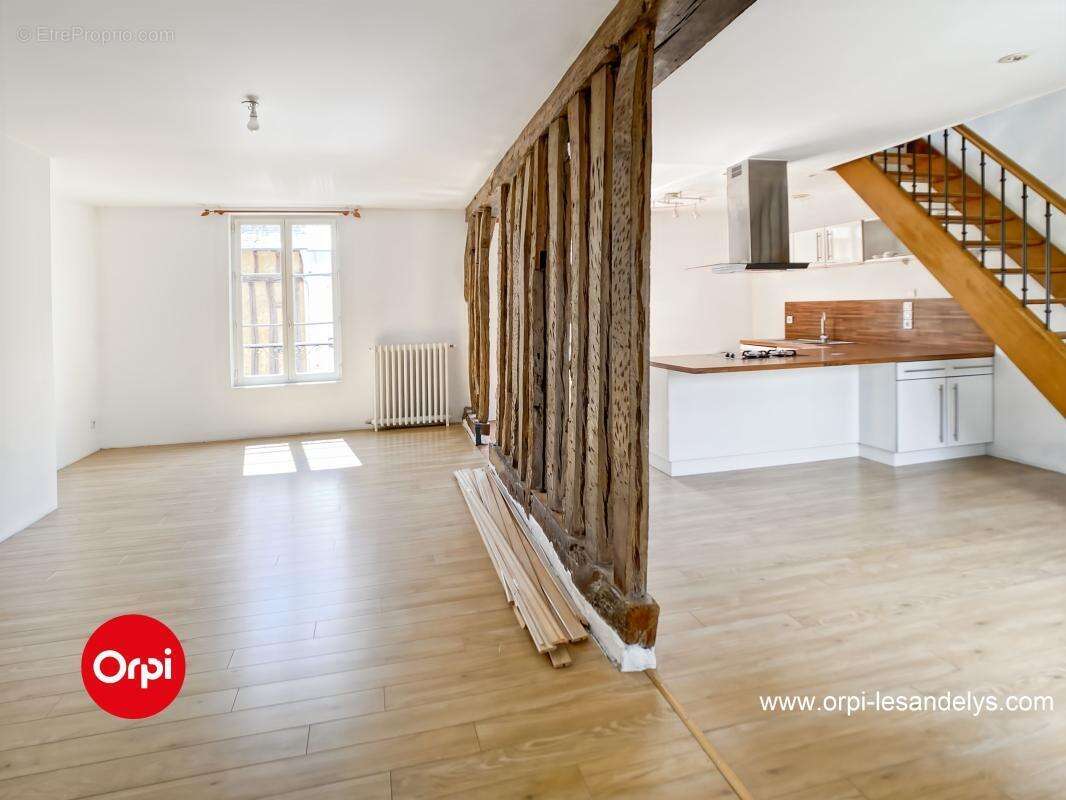 Maison et local commercial À Vendre - photo 9