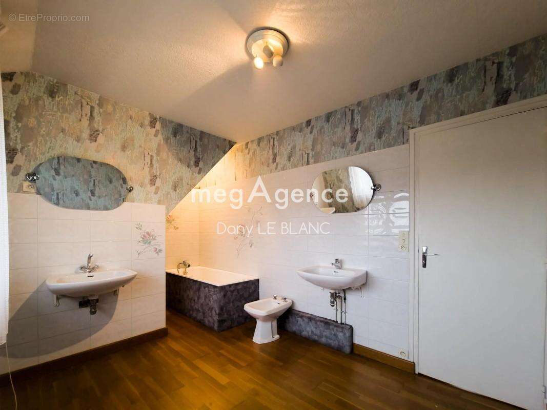 Maison à MAINVILLIERS