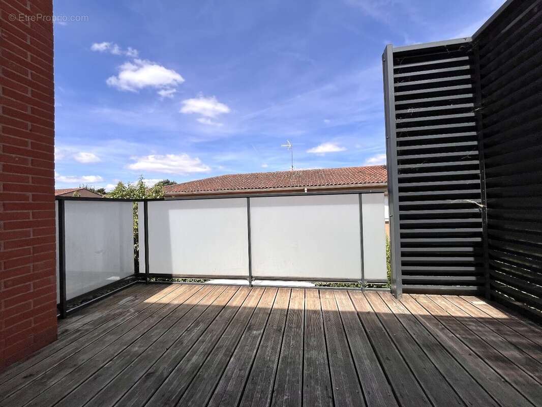 Saint-jean - spacieux t2 de 42m² avec balcon et 2 parkings sous-sol - photo 11