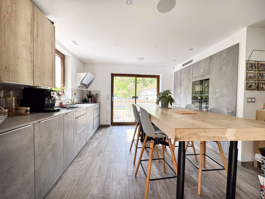 Maison à SAINT-JEOIRE