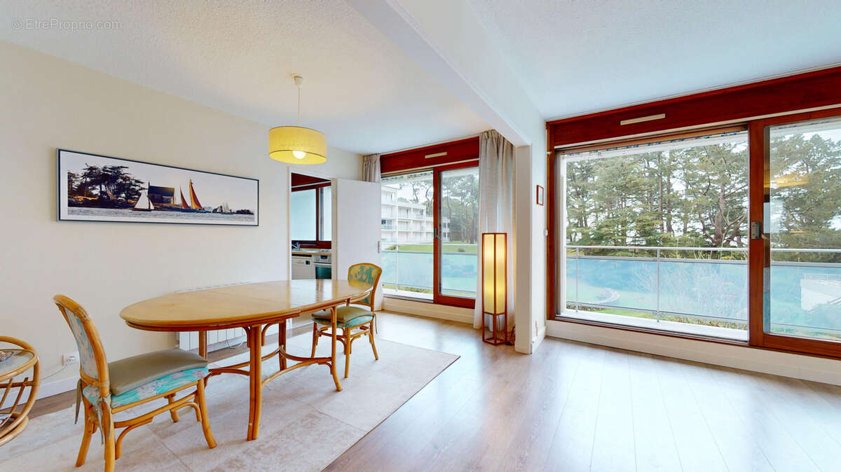 Appartement à SAINT-PHILIBERT