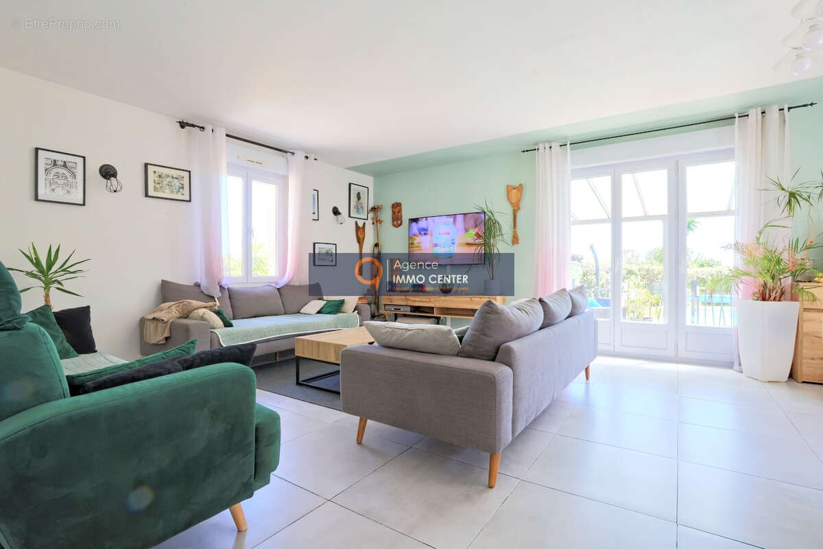 Maison à LA VALETTE-DU-VAR