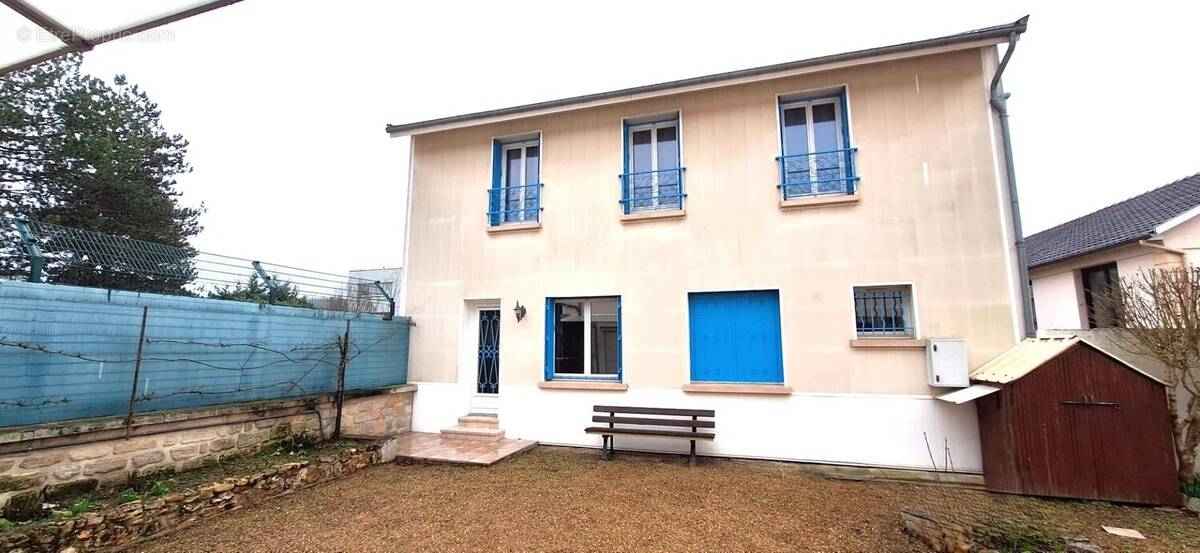 Maison à CROISSY-SUR-SEINE