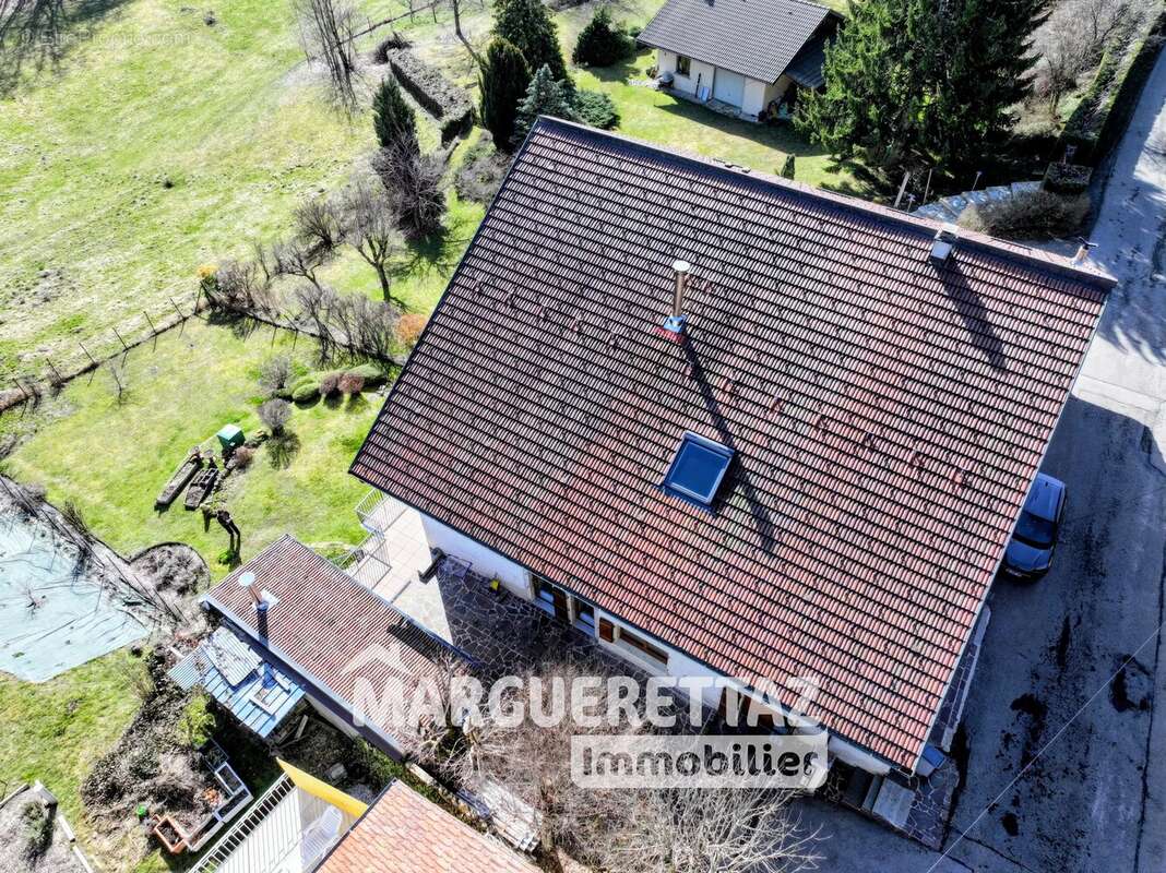 Maison à BOEGE