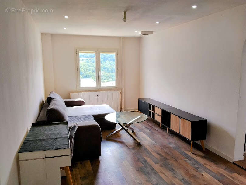 Appartement à BELLEGARDE-SUR-VALSERINE