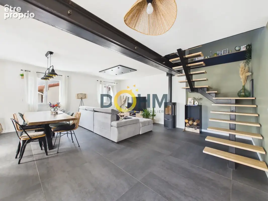 Maison T5 rénovée avec garage double à Saint-Christophe-sur-Dolaison - photo 8