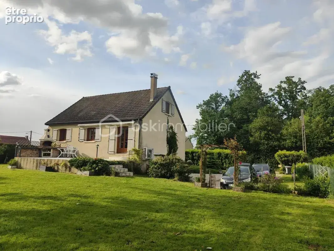 Maison à OUANNE