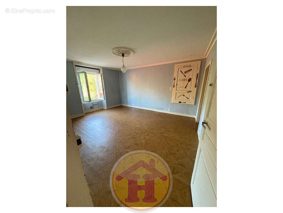 Appartement à SAILLAT-SUR-VIENNE