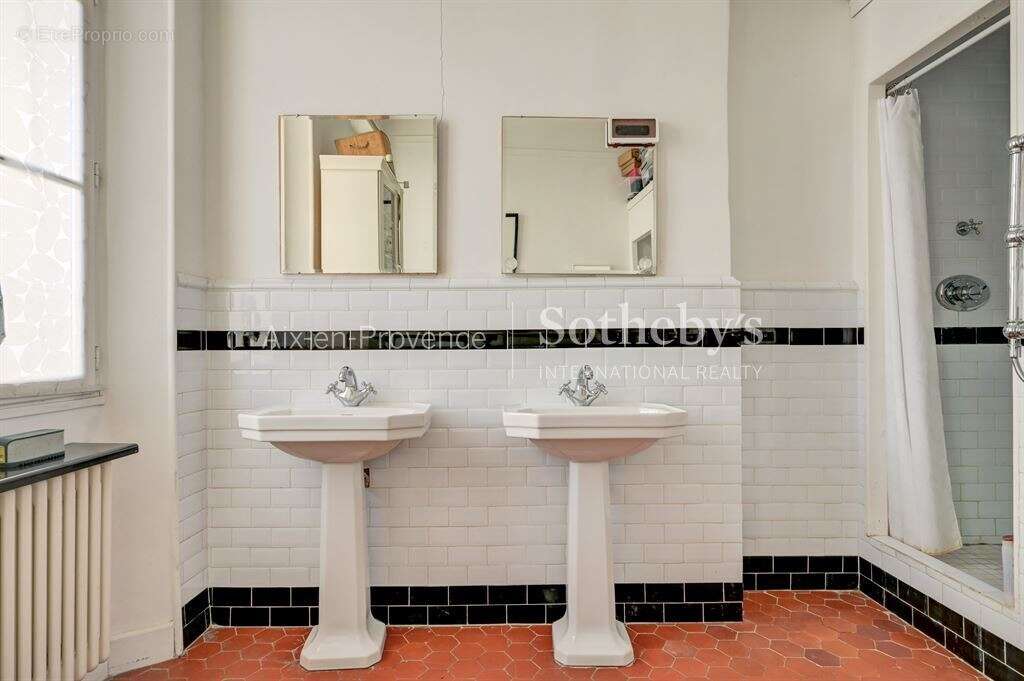 Maison à AIX-EN-PROVENCE