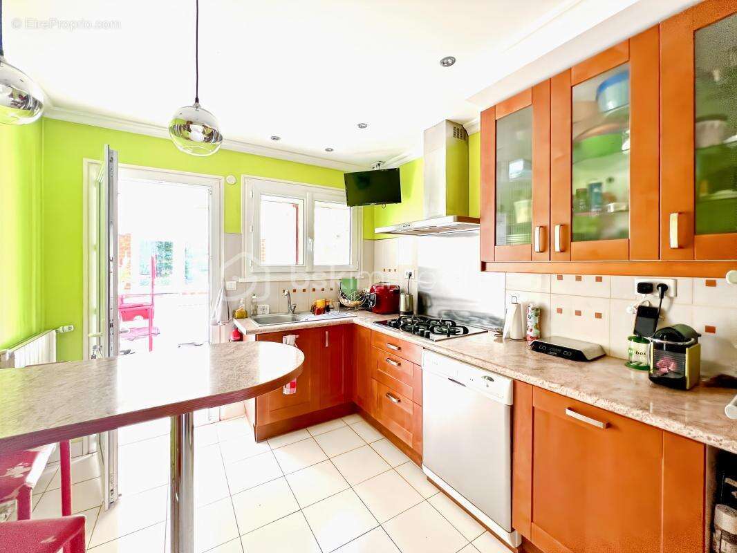 Maison à VIGNEUX-SUR-SEINE