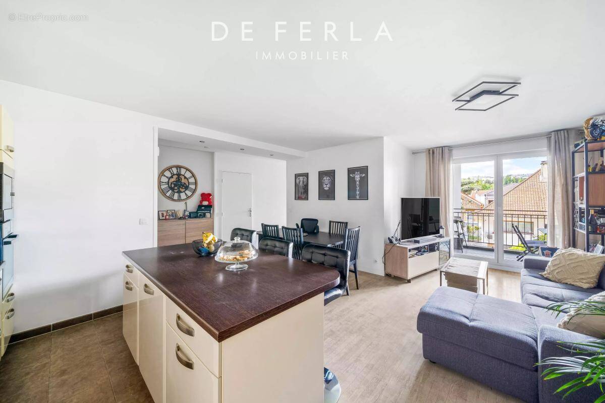 Appartement à ROSNY-SOUS-BOIS