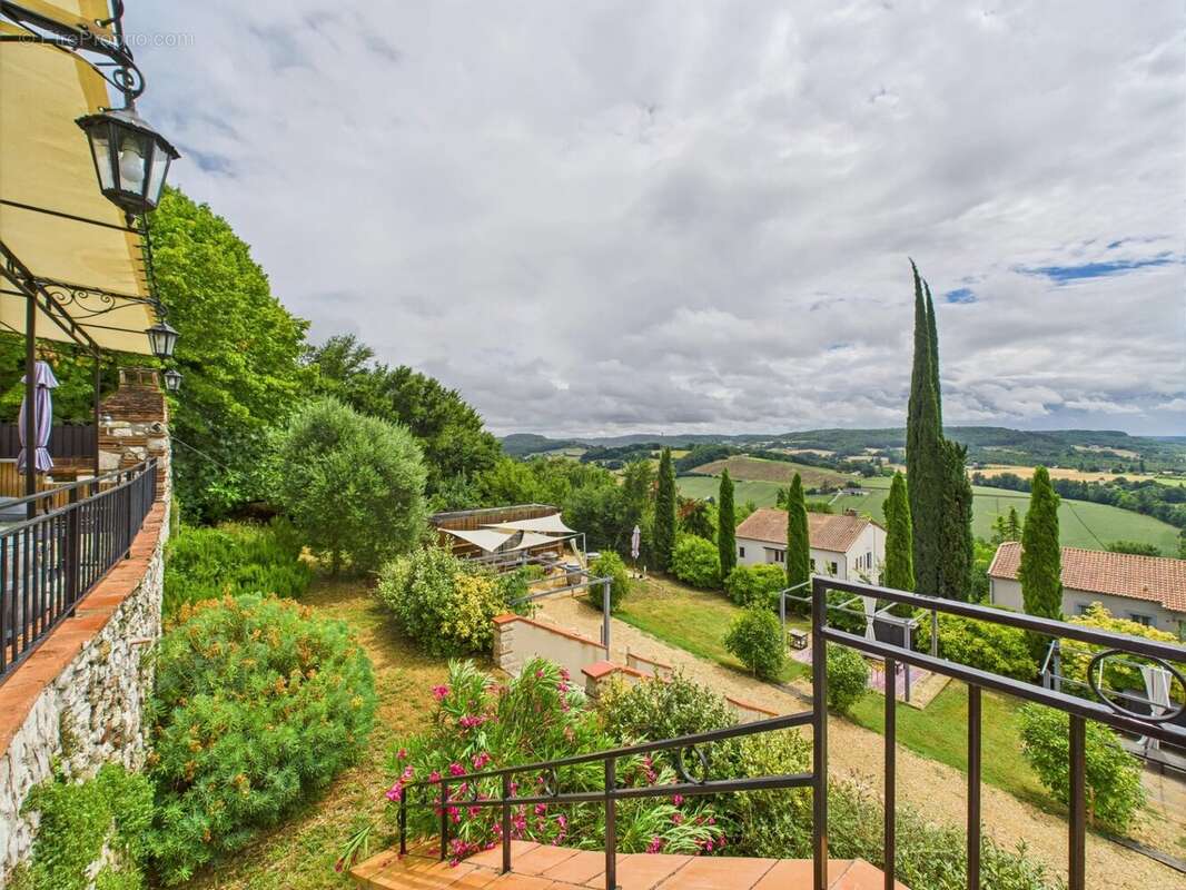 Ensemble immobilier de caractère à Penne-d’Agenais – Potentiel exceptionnel  - photo 25